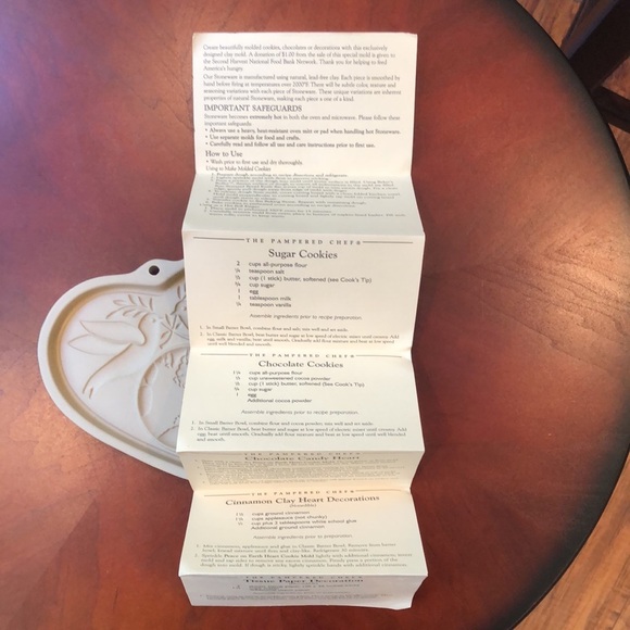 RARE Vintage Pampered Chef Peace On Earth 2002 Stoneware Cookie Mold orig box - Picture 7 of 10